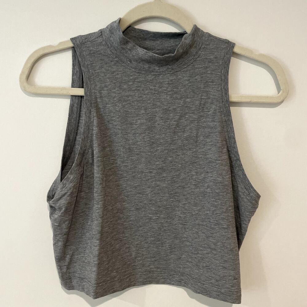 Lululemon mock neck tanktop